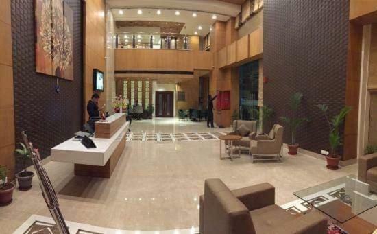 Hotel Delite Grand Фаридабад Экстерьер фото